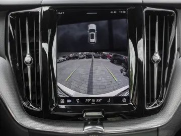 XC60 T8 Twin Engine AWD R Design Plug-In Pano St