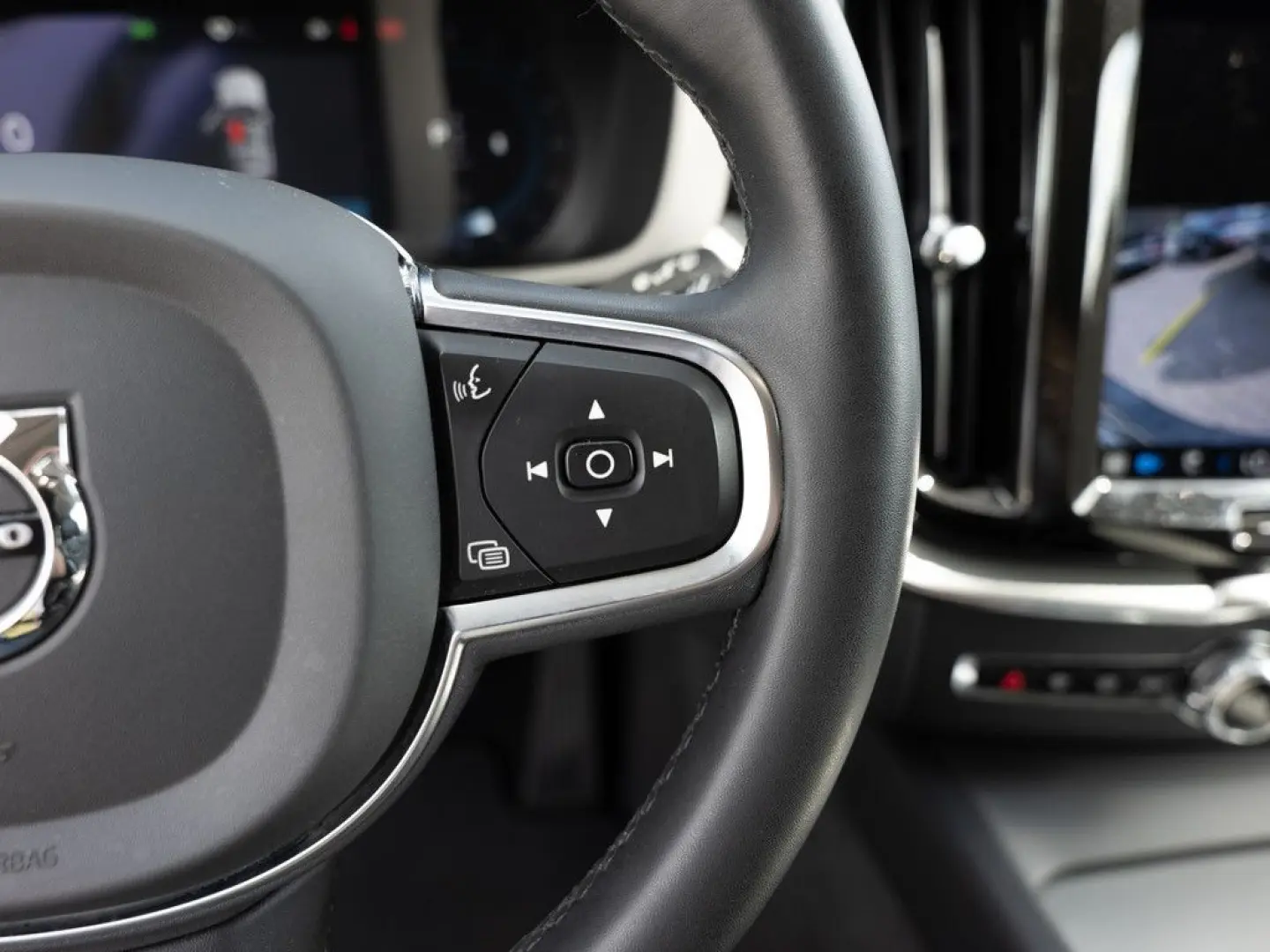 XC60 B4 Core LEDER MEMORY KAMERA NAVI FACEL. LED