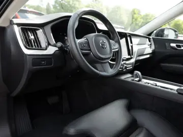 XC60 B4 Core LEDER MEMORY KAMERA NAVI FACEL. LED