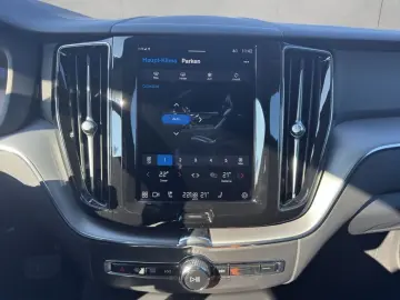 XC60 B4 Core Aut Google-Maps LED Kamera PDC v+h