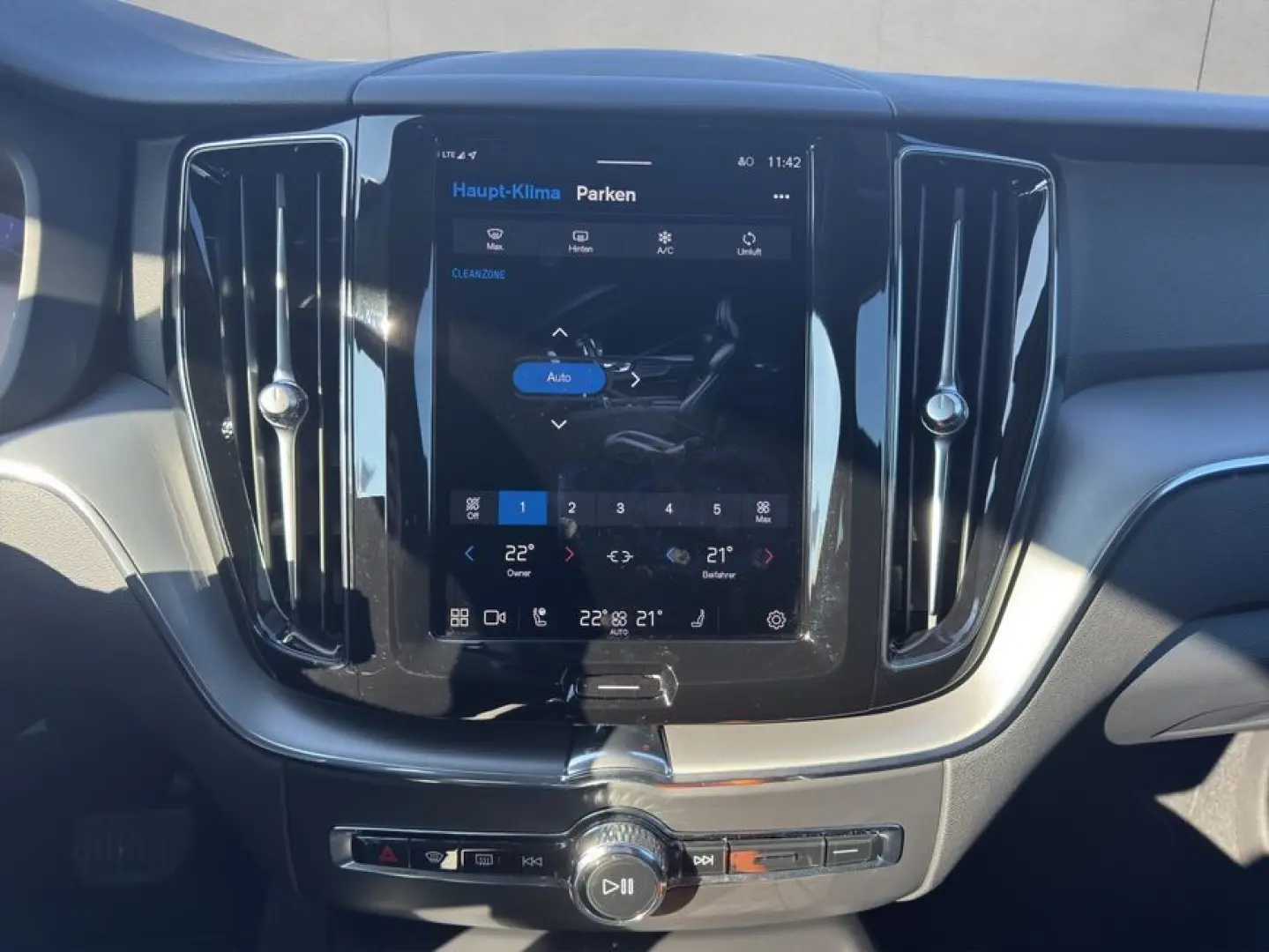 XC60 B4 Core Aut Google-Maps LED Kamera PDC v+h