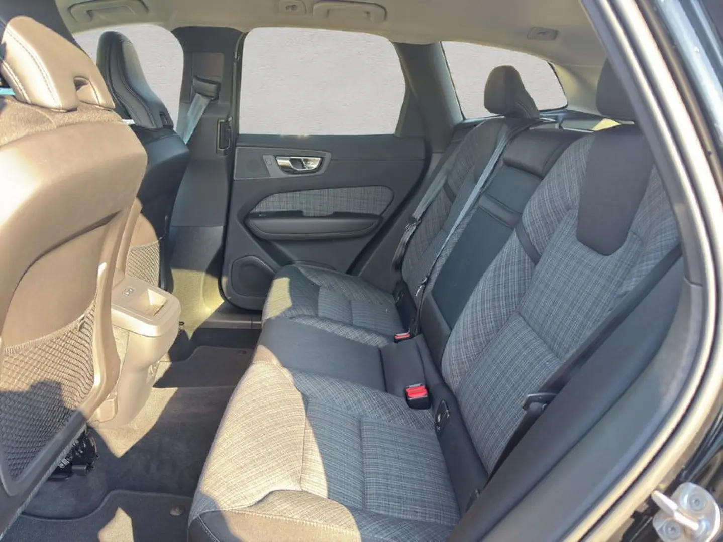 XC60 B4 Core Aut Google-Maps LED Kamera PDC v+h