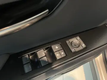UX 250h Style Edition *LED*CarPlay*CAM*Spurhalte