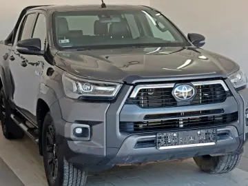Hilux 2.8 D-4D Invincible, Rollbügel, Rollo, AHK