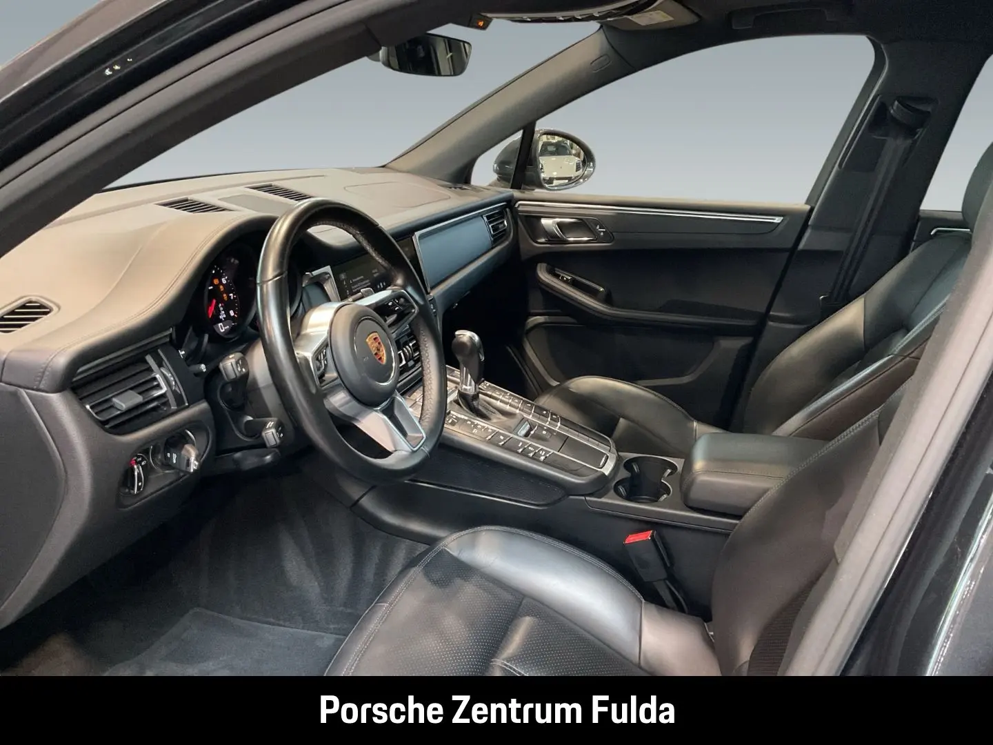Macan Panoramadach Rückfahrkamera Vulkangrau LED