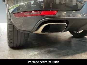Macan Panoramadach Rückfahrkamera Vulkangrau LED