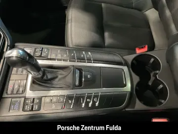 Macan Panoramadach Rückfahrkamera Vulkangrau LED