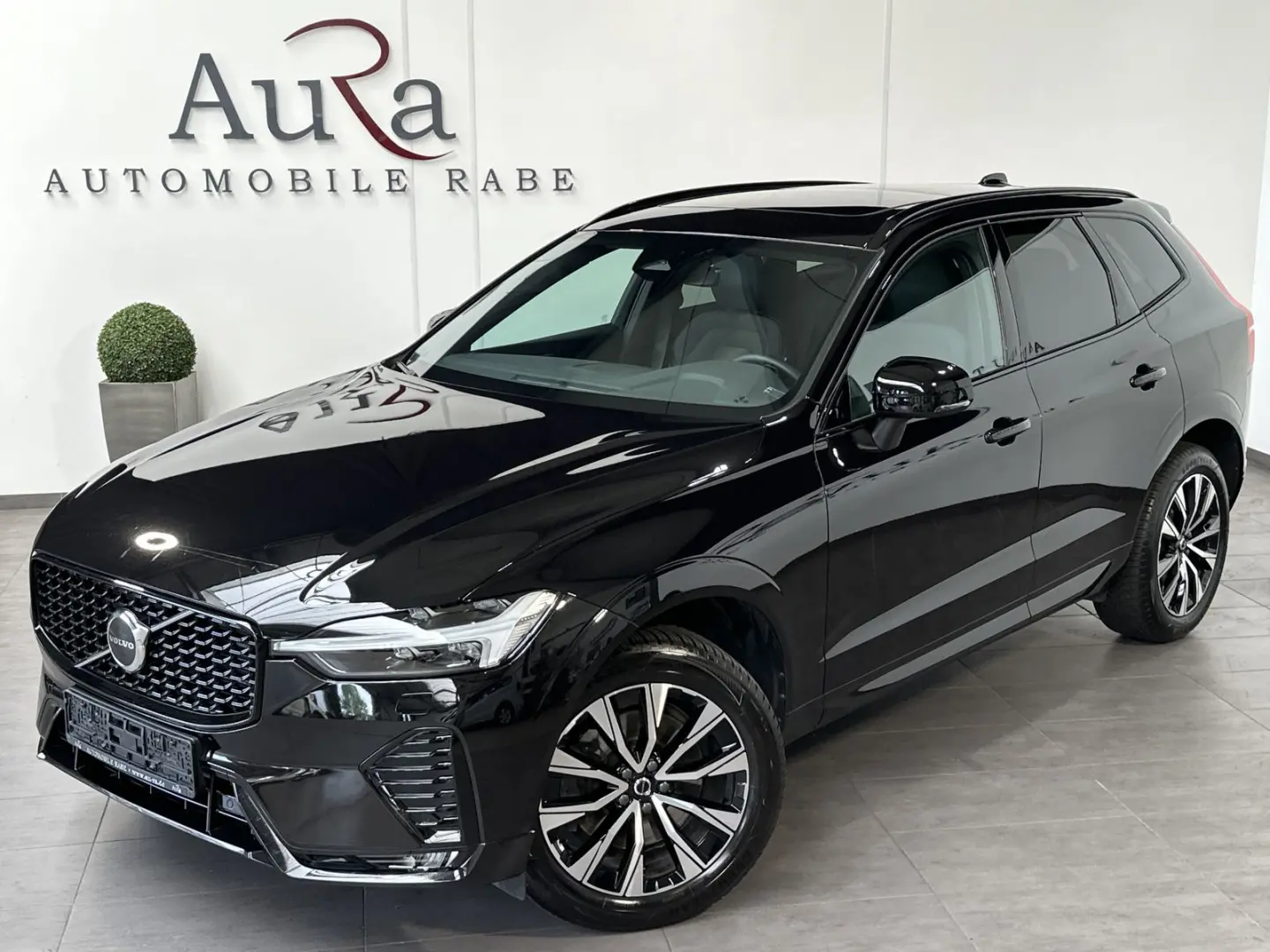 XC60 B4 D AWD Plus Dark NAV+LED+PANORAMA+AHK+H&K
