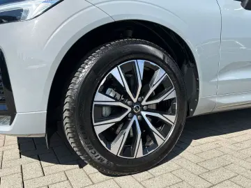XC60 B4 Diesel AWD Plus Dark 19'' Allwetter AHK 