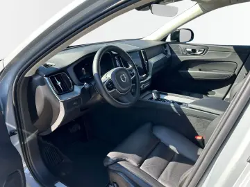 XC60 B4 Diesel AWD Plus Dark 19'' Allwetter AHK 