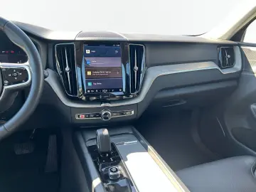 XC60 B4 Diesel AWD Plus Dark 19'' Allwetter AHK 