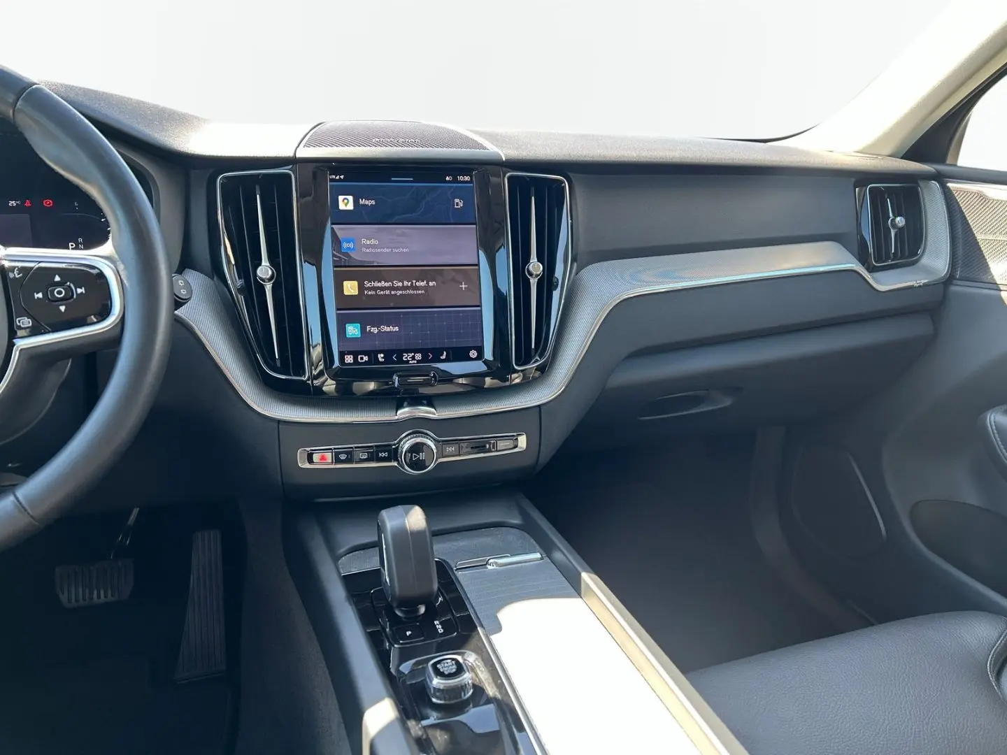 XC60 B4 Diesel AWD Plus Dark 19'' Allwetter AHK 