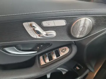 GLC 300de Exkl int*Airmtc*Pano*ACC*Memo*AHK*360°