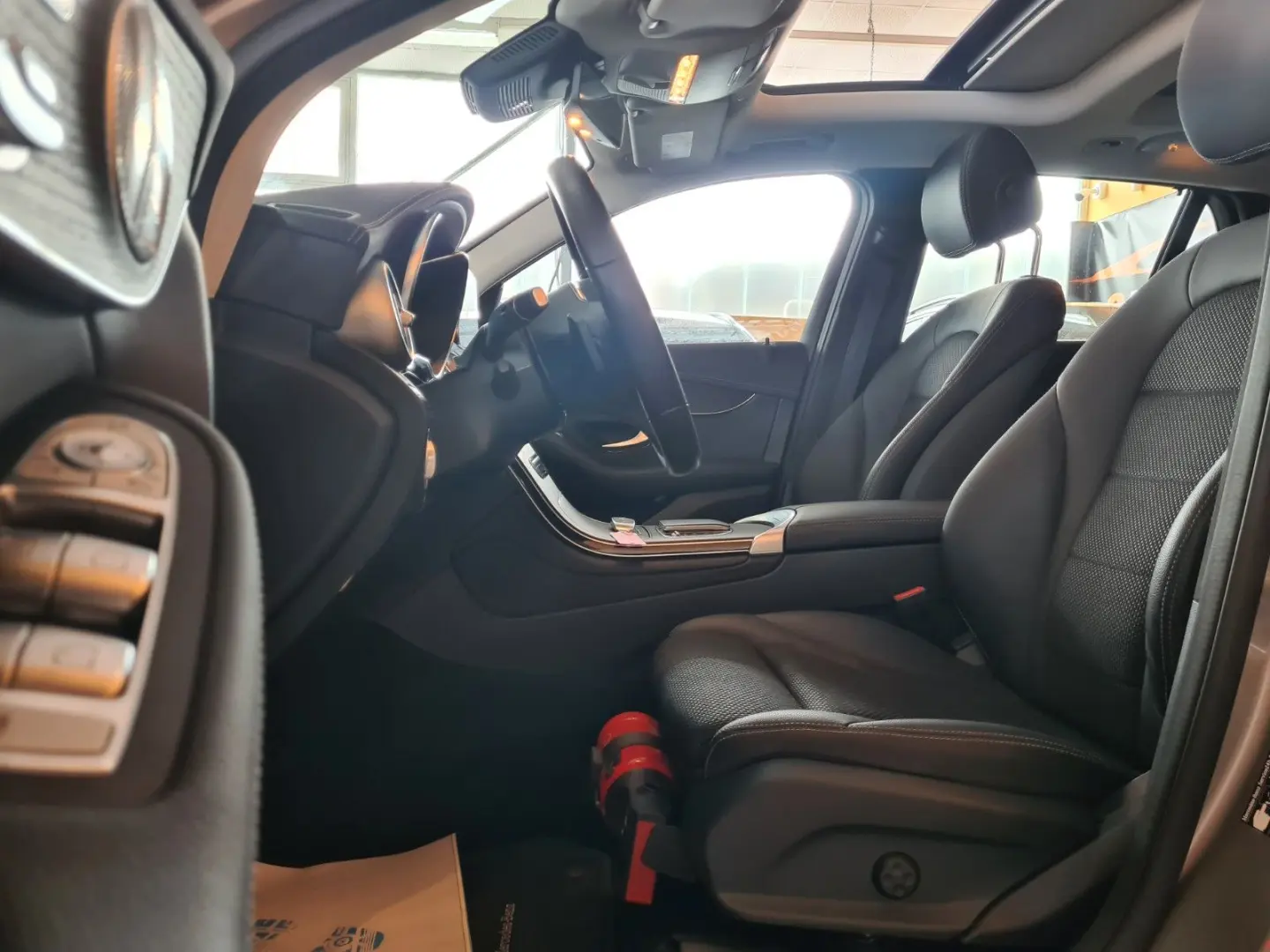 GLC 300de Exkl int*Airmtc*Pano*ACC*Memo*AHK*360°
