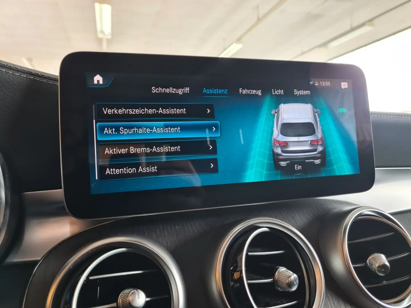 GLC 300de Exkl int*Airmtc*Pano*ACC*Memo*AHK*360°