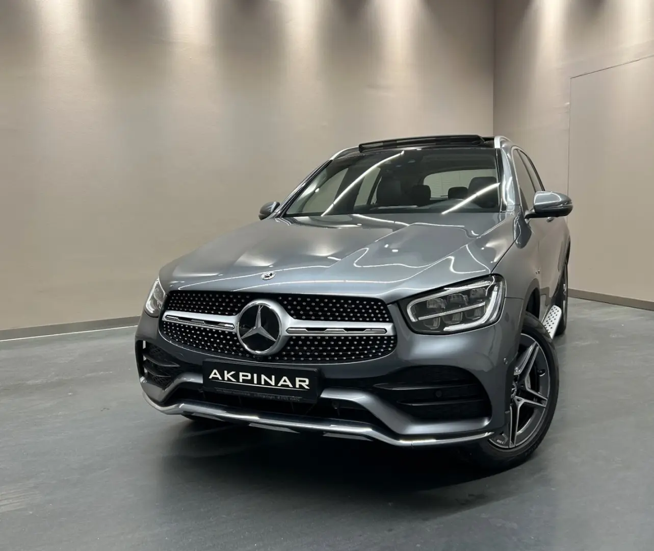 GLC300 e 4M *AMG LINE*PANO*BURMESTER*AHK*360°*