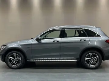 GLC300 e 4M *AMG LINE*PANO*BURMESTER*AHK*360°*