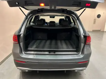 GLC300 e 4M *AMG LINE*PANO*BURMESTER*AHK*360°*