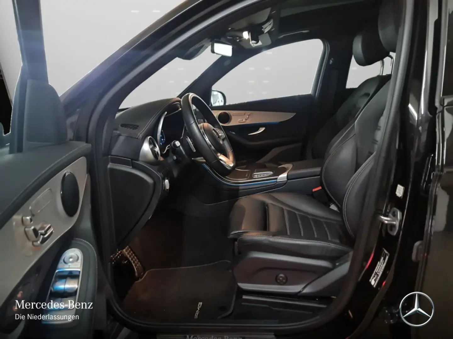 GLC 300 de 4M AMG/Night/Pano/360/AHK/HighAss/360