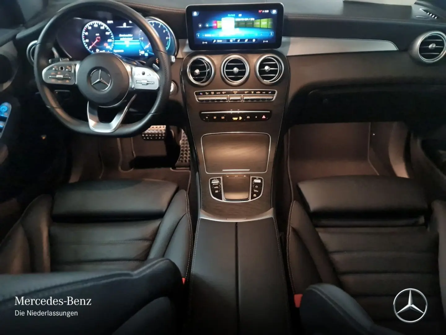 GLC 300 de 4M AMG/Night/Pano/360/AHK/HighAss/360