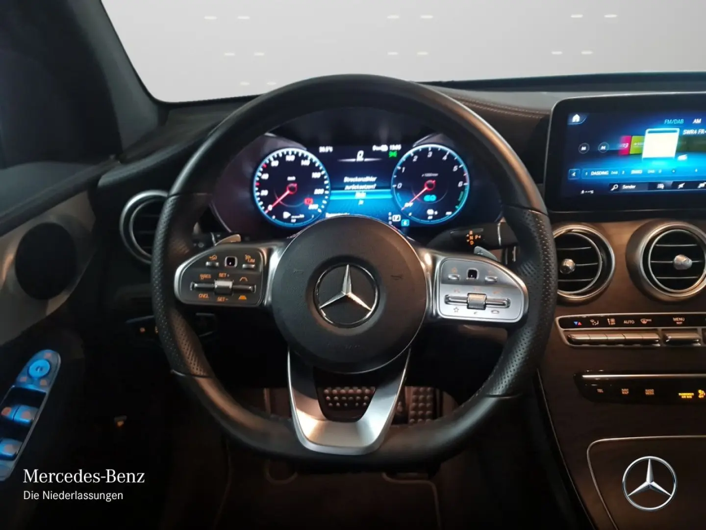 GLC 300 de 4M AMG/Night/Pano/360/AHK/HighAss/360