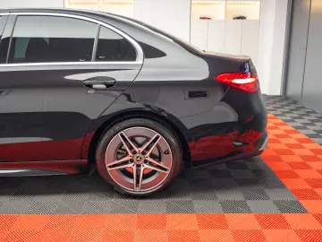 Mercedes-Benz C220d AMG-line