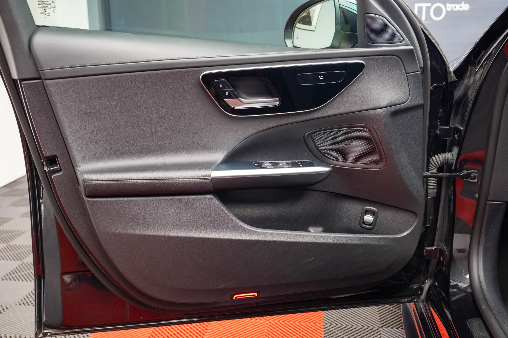 Mercedes-Benz C220d AMG-line