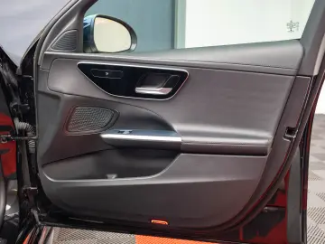 Mercedes-Benz C220d AMG-line