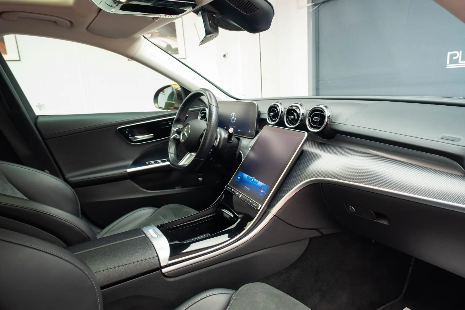 Mercedes-Benz C220d AMG-line