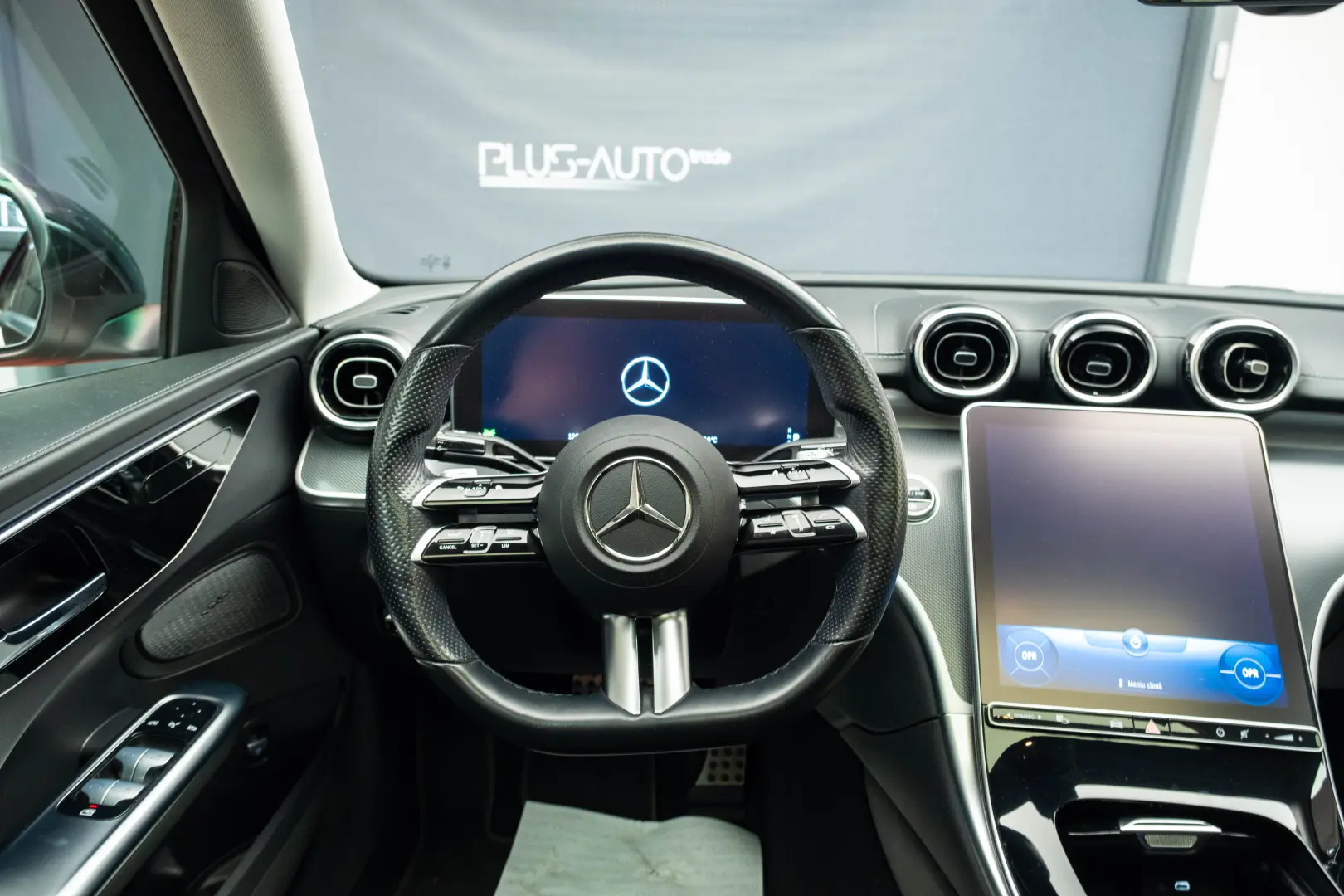 Mercedes-Benz C220d AMG-line