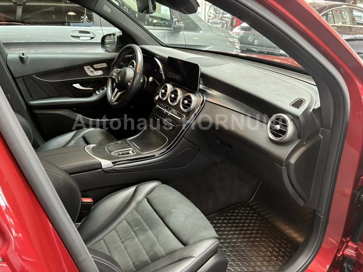 GLC 200 AMG 4M PANO 360° DISTR AHK NightP. KEYGO