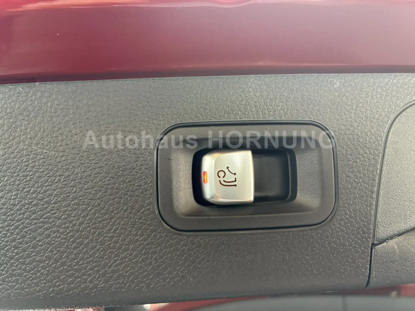 GLC 200 AMG 4M PANO 360° DISTR AHK NightP. KEYGO