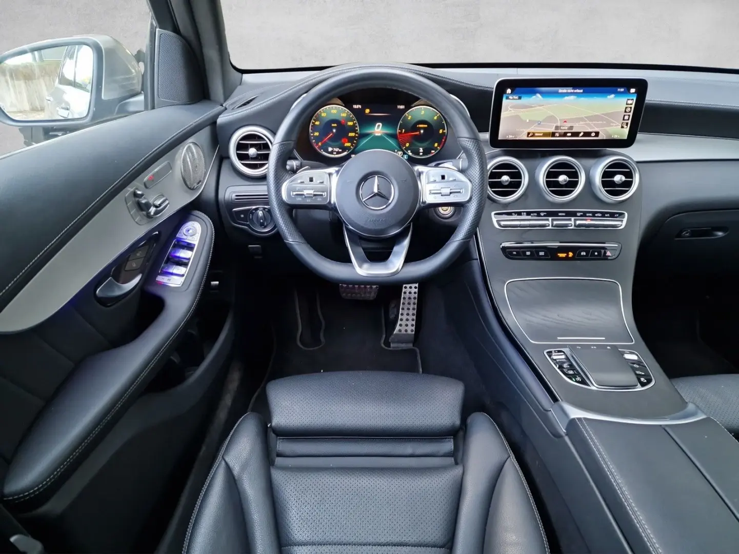 GLC 220 d 4M Coupe AMG Pano Burmest. AHK Distron
