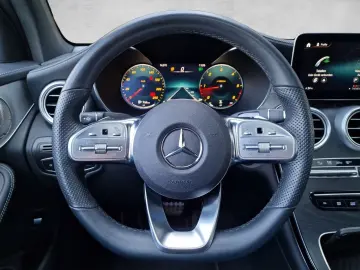 GLC 220 d 4M Coupe AMG Pano Burmest. AHK Distron