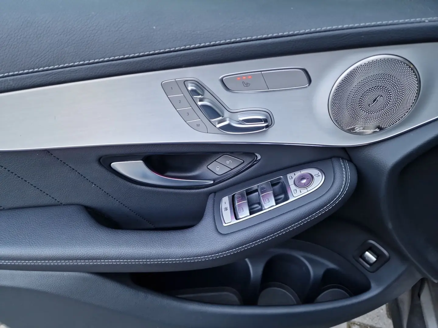 GLC 220 d 4M Coupe AMG Pano Burmest. AHK Distron