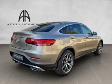 GLC 220 d 4M Coupe AMG Pano Burmest. AHK Distron