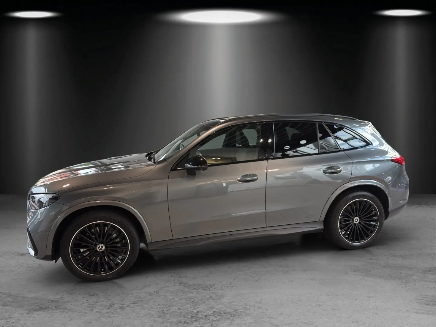 GLC 200 AMG Premium DISTRO Pano Memo KeyGo Night