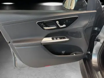 GLC 200 AMG Premium DISTRO Pano Memo KeyGo Night
