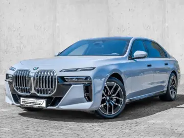 BMW 740d xDrive M Sport Pano Sky 360 Head-Up