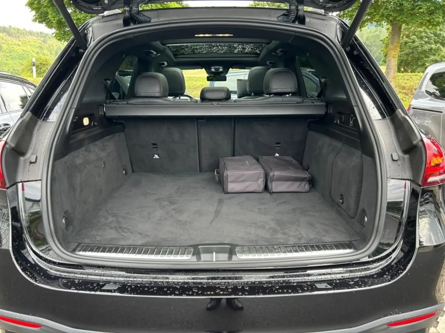 GLE 350 e 4M AMG/Night/Multibeam/Airmatic/Pano-D