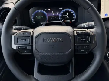Toyota Land Cruiser 250 2.8 D+PRADO+Executive+Kam+ON