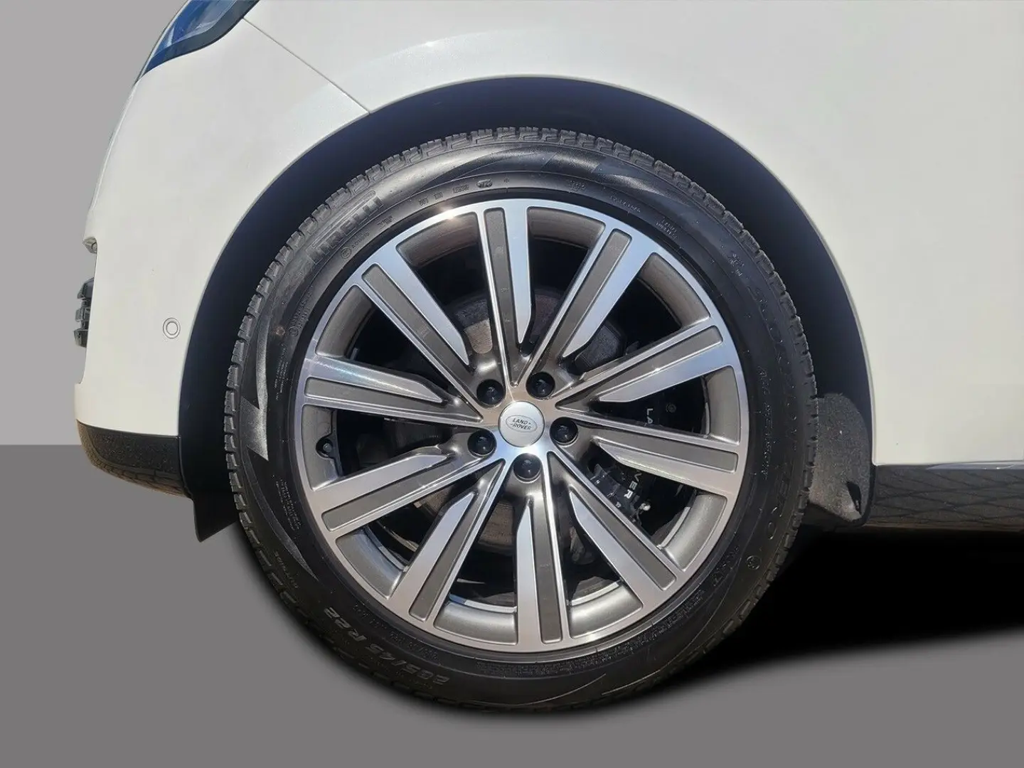 Range Rover P550E AUTOBIOGRAPHY SHADOW GAR2028