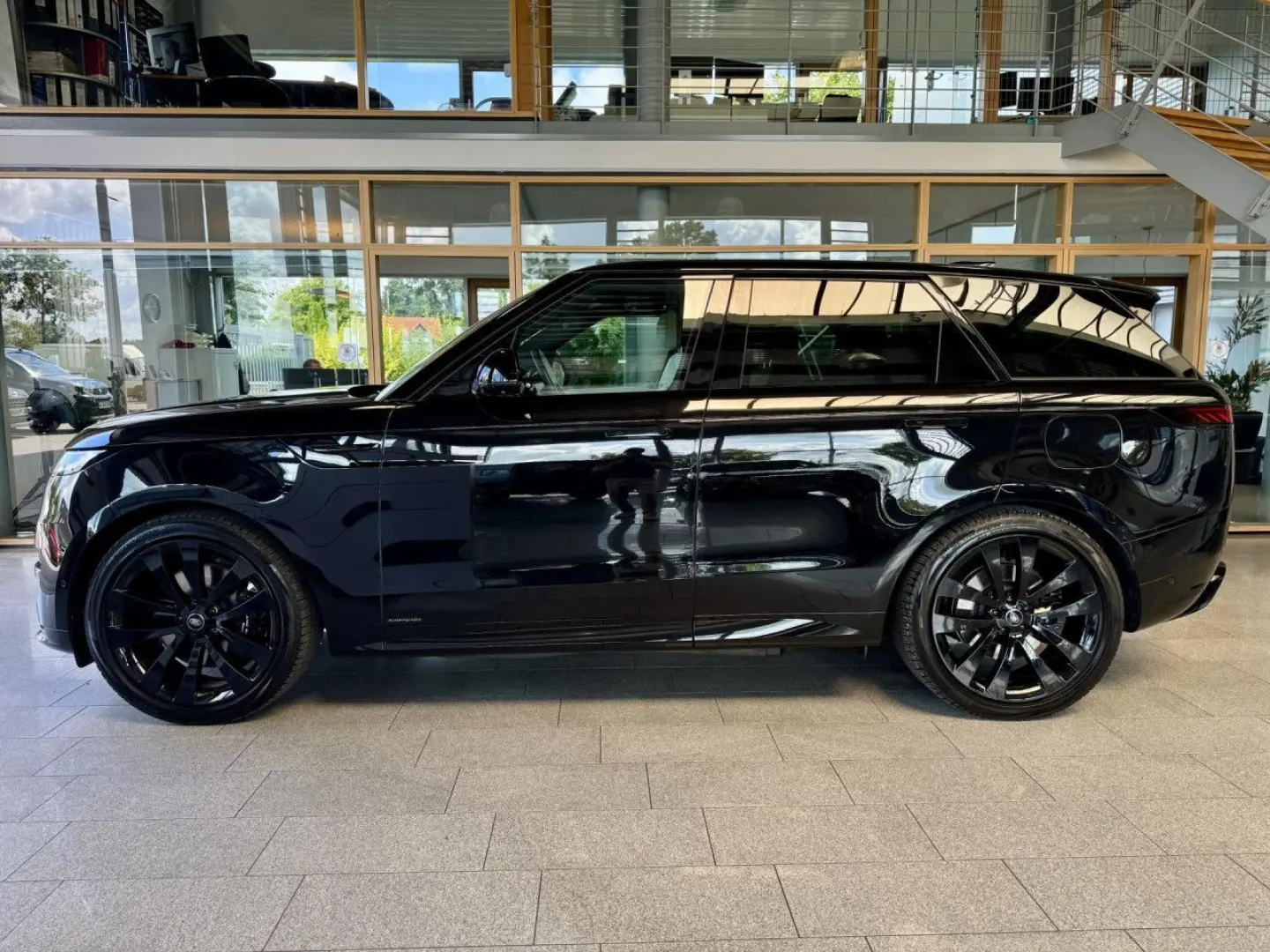 Range Rover P550e Sport Hybrid Autobiography!