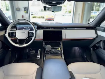 Range Rover P550e Sport Hybrid Autobiography!