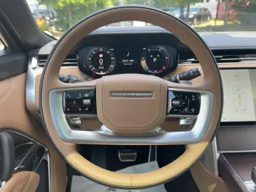Range Rover D300 HSE (SWB) 23 Zoll, Massage Pano