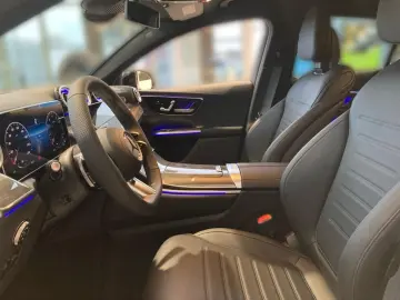 GLC 200 4M EDITION AMG-Line+Night+AHK+DISTRONIC