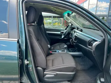 Hilux Comfort 2.8 D-4D 4X4  °AUT °AHK