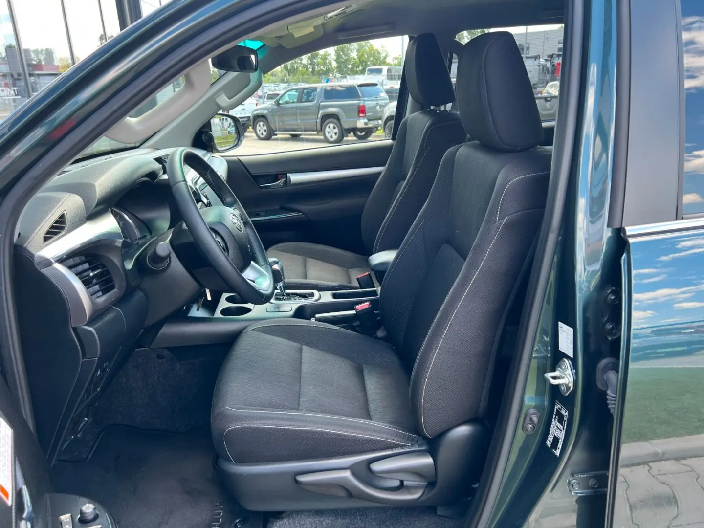Hilux Comfort 2.8 D-4D 4X4  °AUT °AHK