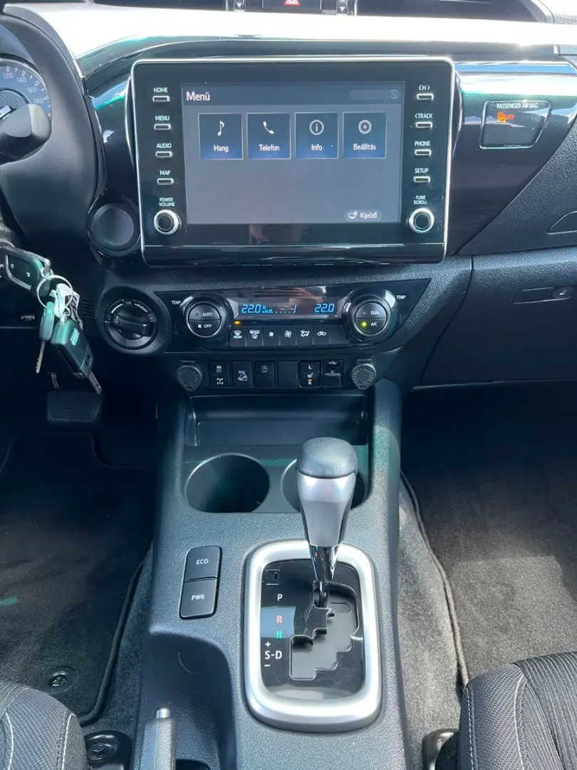 Hilux Comfort 2.8 D-4D 4X4  °AUT °AHK