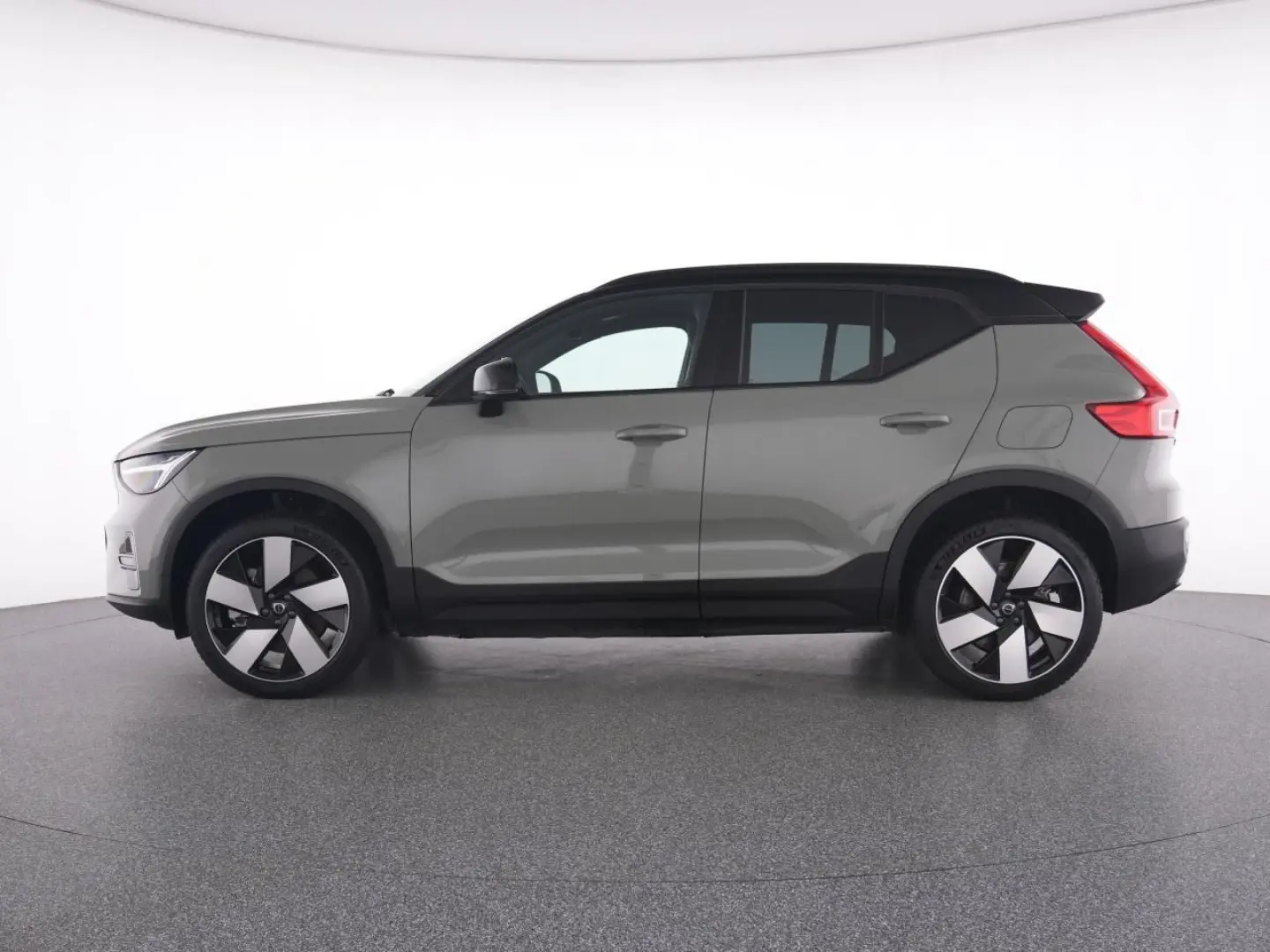 XC40 P8 Twin AWD Plus Recharge +20ZOLL+STANDHZ+